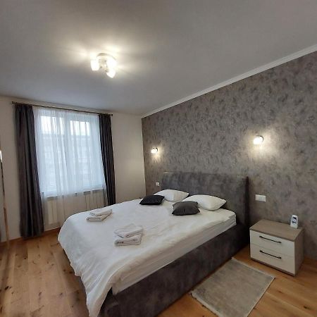 Trandafirului Residence Central Suceava Eksteriør billede