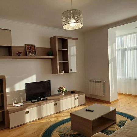 Trandafirului Residence Central Suceava Eksteriør billede